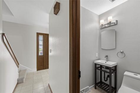 3013 Ravenwood Terrace NW Cedar Rapids IA 52405