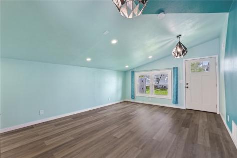 3013 Ravenwood Terrace NW Cedar Rapids IA 52405