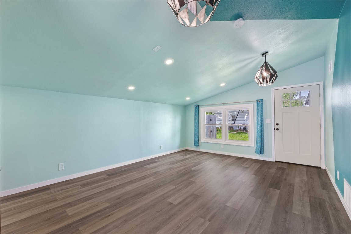 3013 Ravenwood Terrace NW Cedar Rapids IA 52405