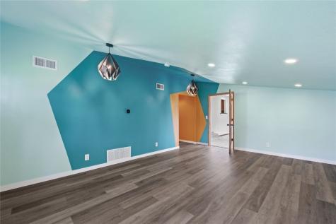 3013 Ravenwood Terrace NW Cedar Rapids IA 52405
