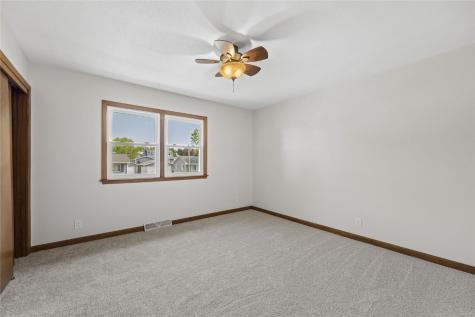 3013 Ravenwood Terrace NW Cedar Rapids IA 52405