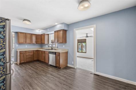 3013 Ravenwood Terrace NW Cedar Rapids IA 52405
