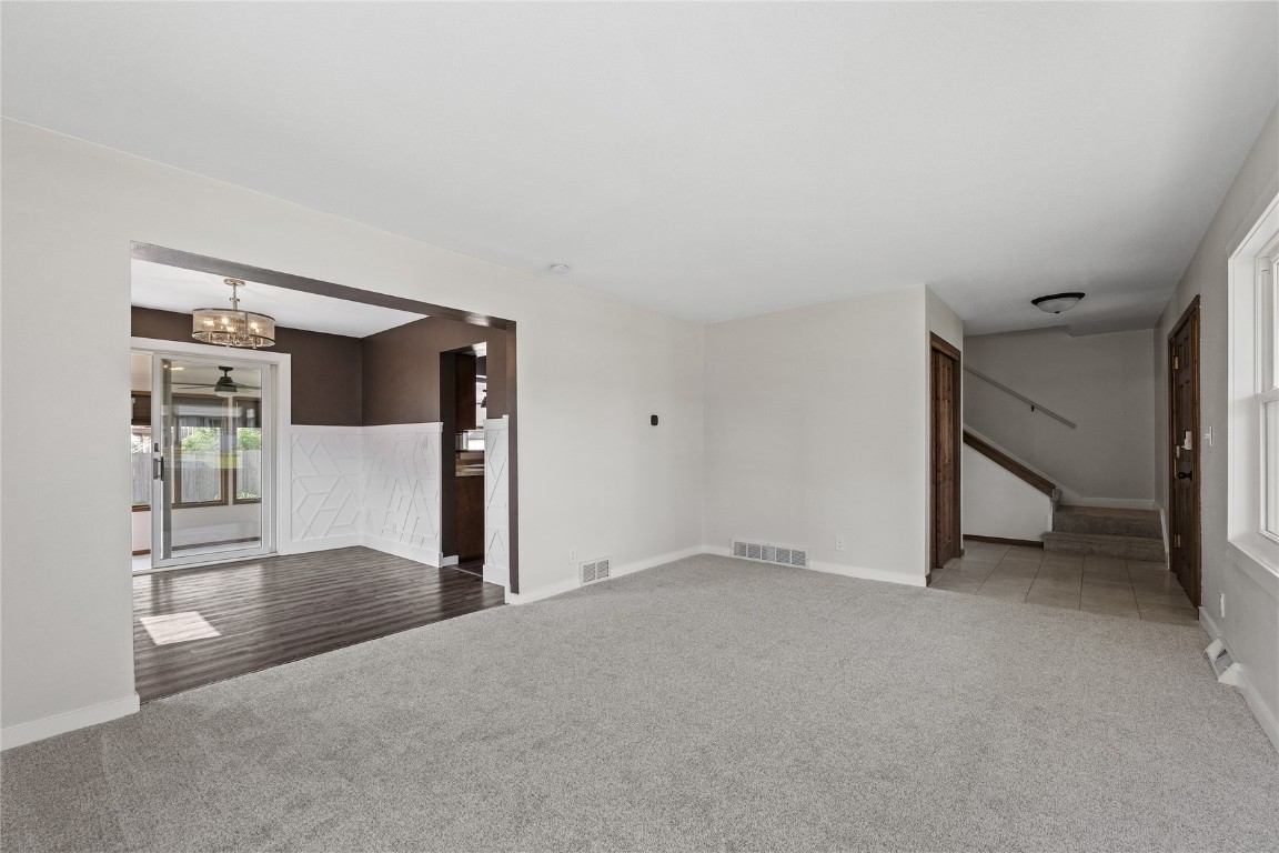 3013 Ravenwood Terrace NW Cedar Rapids IA 52405