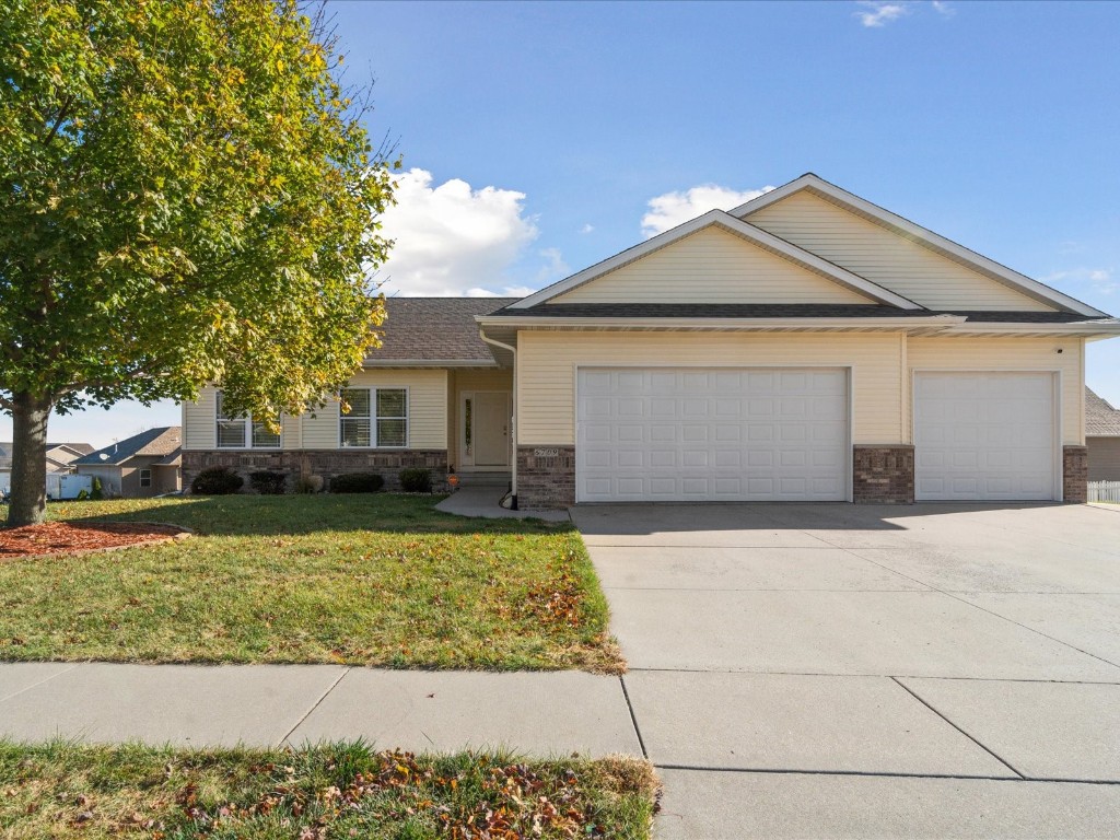 6709 Harrison Road SW Cedar Rapids IA 52404