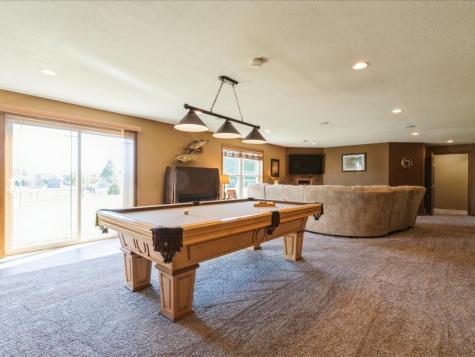 6709 Harrison Road SW Cedar Rapids IA 52404