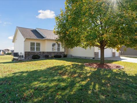 6709 Harrison Road SW Cedar Rapids IA 52404