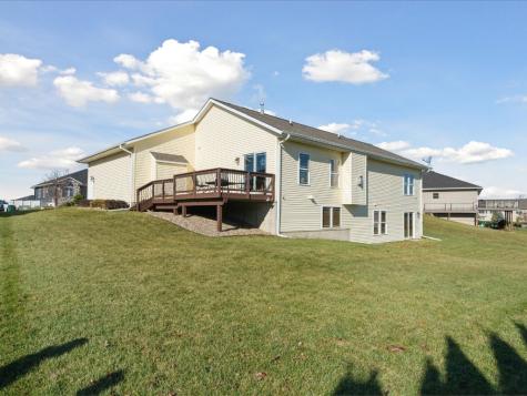 6709 Harrison Road SW Cedar Rapids IA 52404