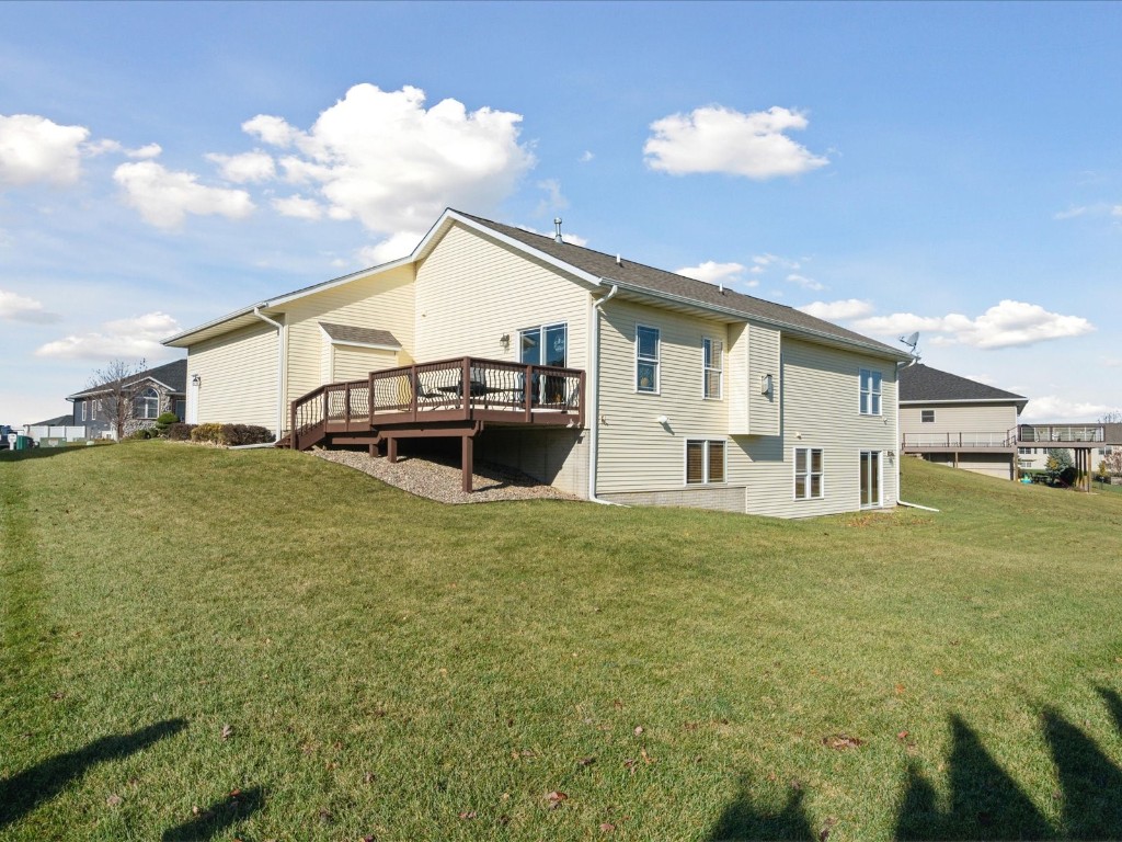 6709 Harrison Road SW Cedar Rapids IA 52404