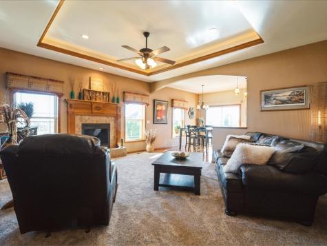 6709 Harrison Road SW Cedar Rapids IA 52404