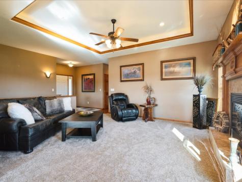 6709 Harrison Road SW Cedar Rapids IA 52404