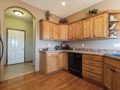 6709 Harrison Road SW Cedar Rapids IA 52404