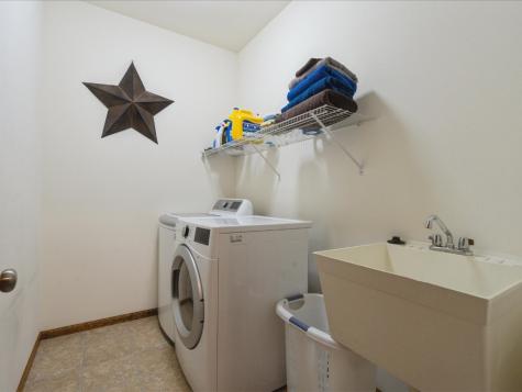 6709 Harrison Road SW Cedar Rapids IA 52404