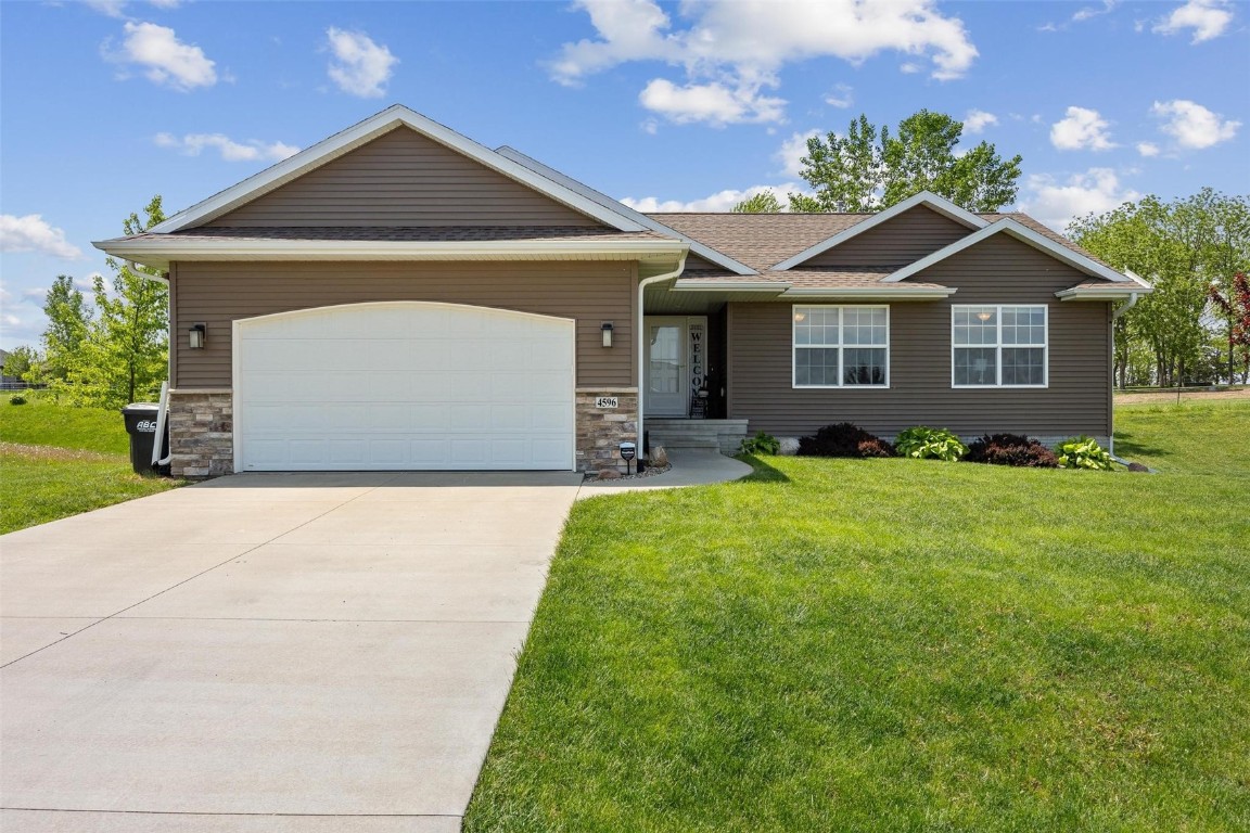 4596 Creekview Trail Palo IA 52324