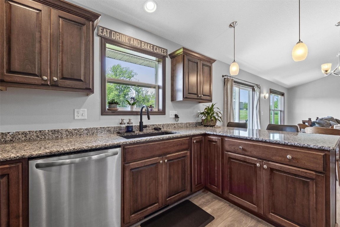 4596 Creekview Trail Palo IA 52324