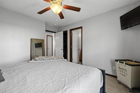 4596 Creekview Trail Palo IA 52324