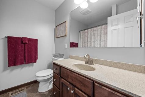 4596 Creekview Trail Palo IA 52324