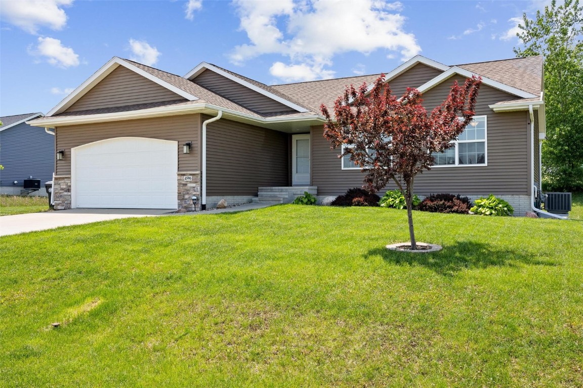 4596 Creekview Trail Palo IA 52324