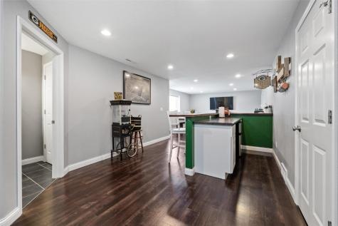 4596 Creekview Trail Palo IA 52324
