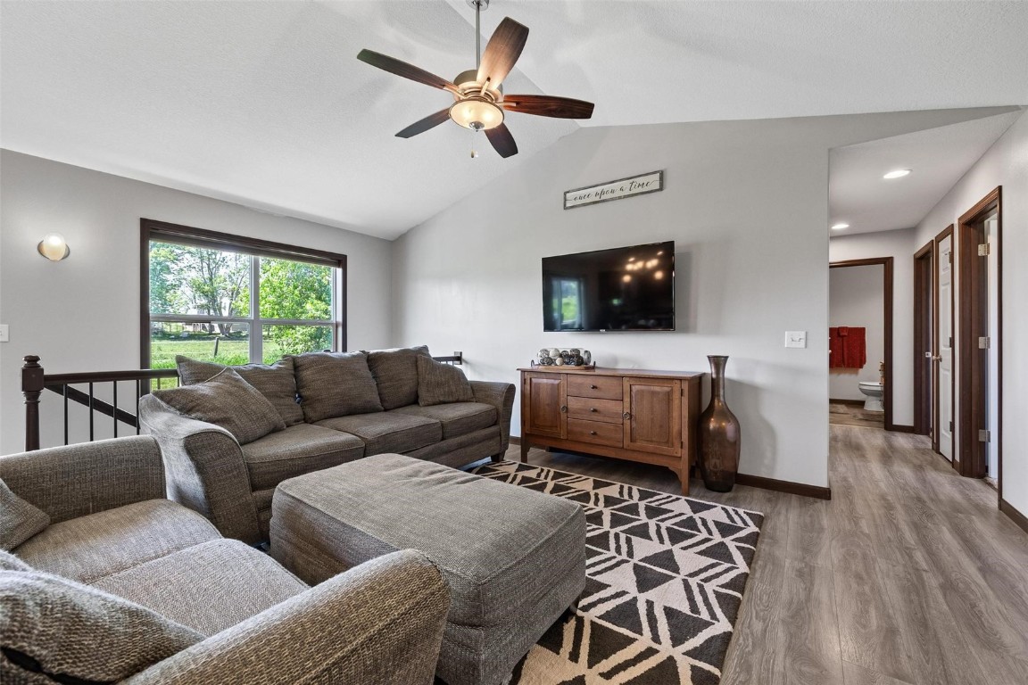 4596 Creekview Trail Palo IA 52324