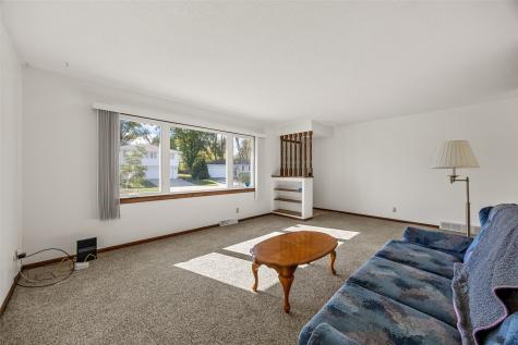 2815 Southland Street SW Cedar Rapids IA 52404
