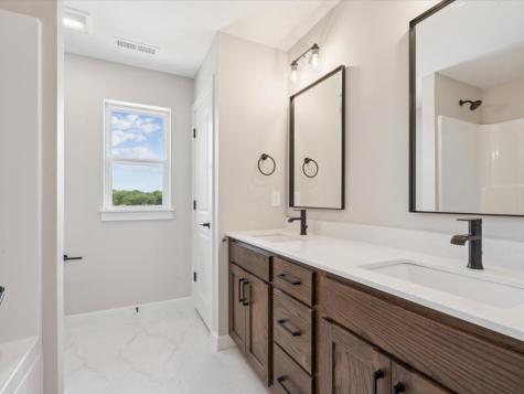1172 Kona Circle Coralville IA 52241