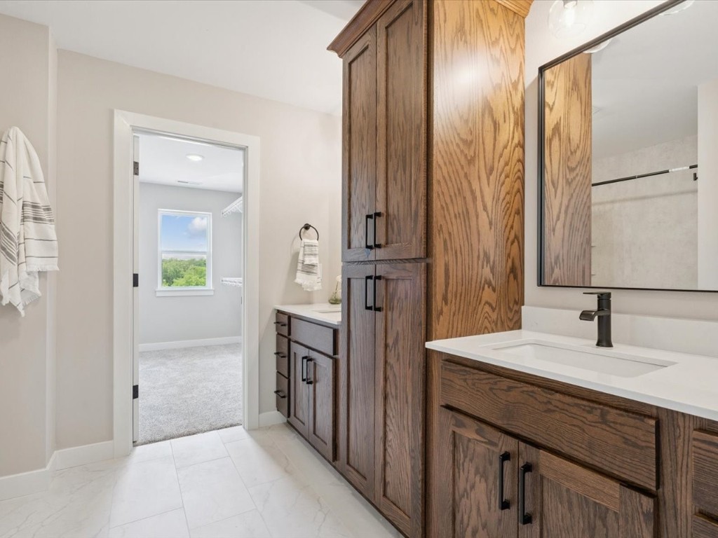1172 Kona Circle Coralville IA 52241