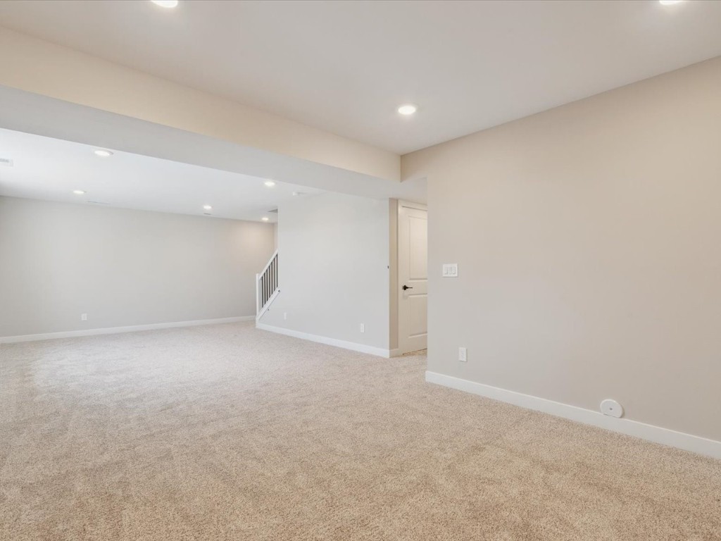 1172 Kona Circle Coralville IA 52241