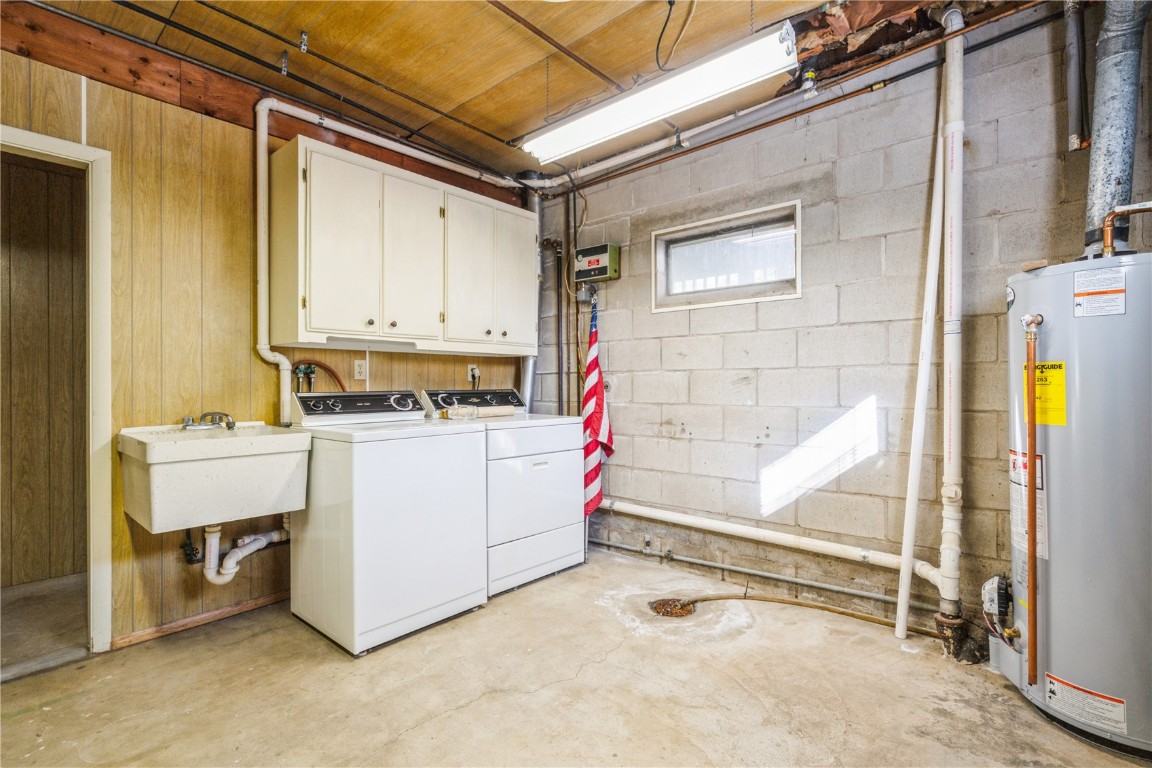 3600 Midway Drive SW Cedar Rapids IA 52405