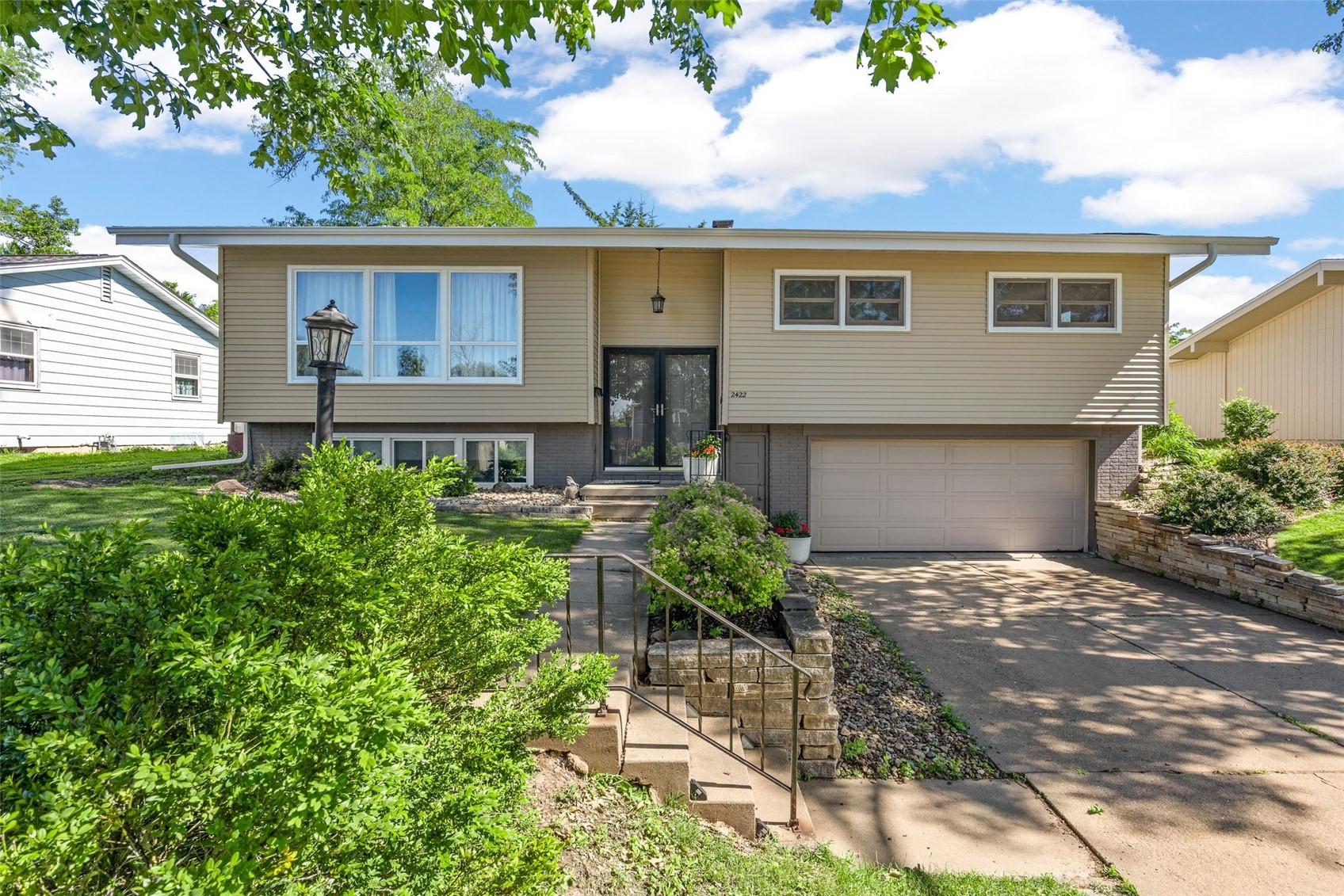 2422 Kilimanjaro Drive NE Cedar Rapids IA 52402