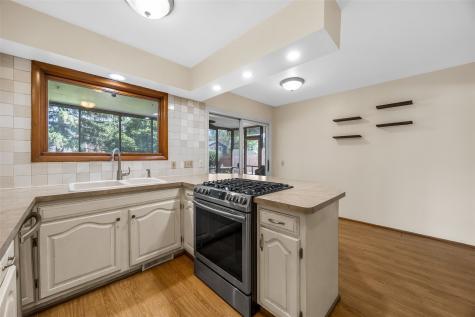 2422 Kilimanjaro Drive NE Cedar Rapids IA 52402