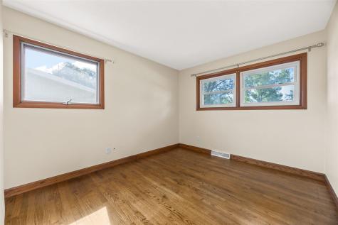2422 Kilimanjaro Drive NE Cedar Rapids IA 52402
