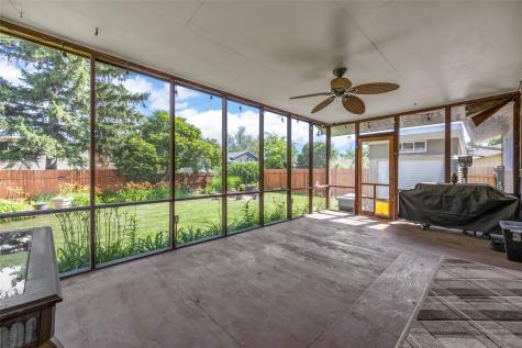 2422 Kilimanjaro Drive NE Cedar Rapids IA 52402