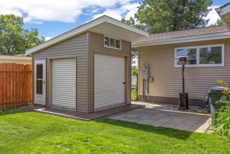 2422 Kilimanjaro Drive NE Cedar Rapids IA 52402