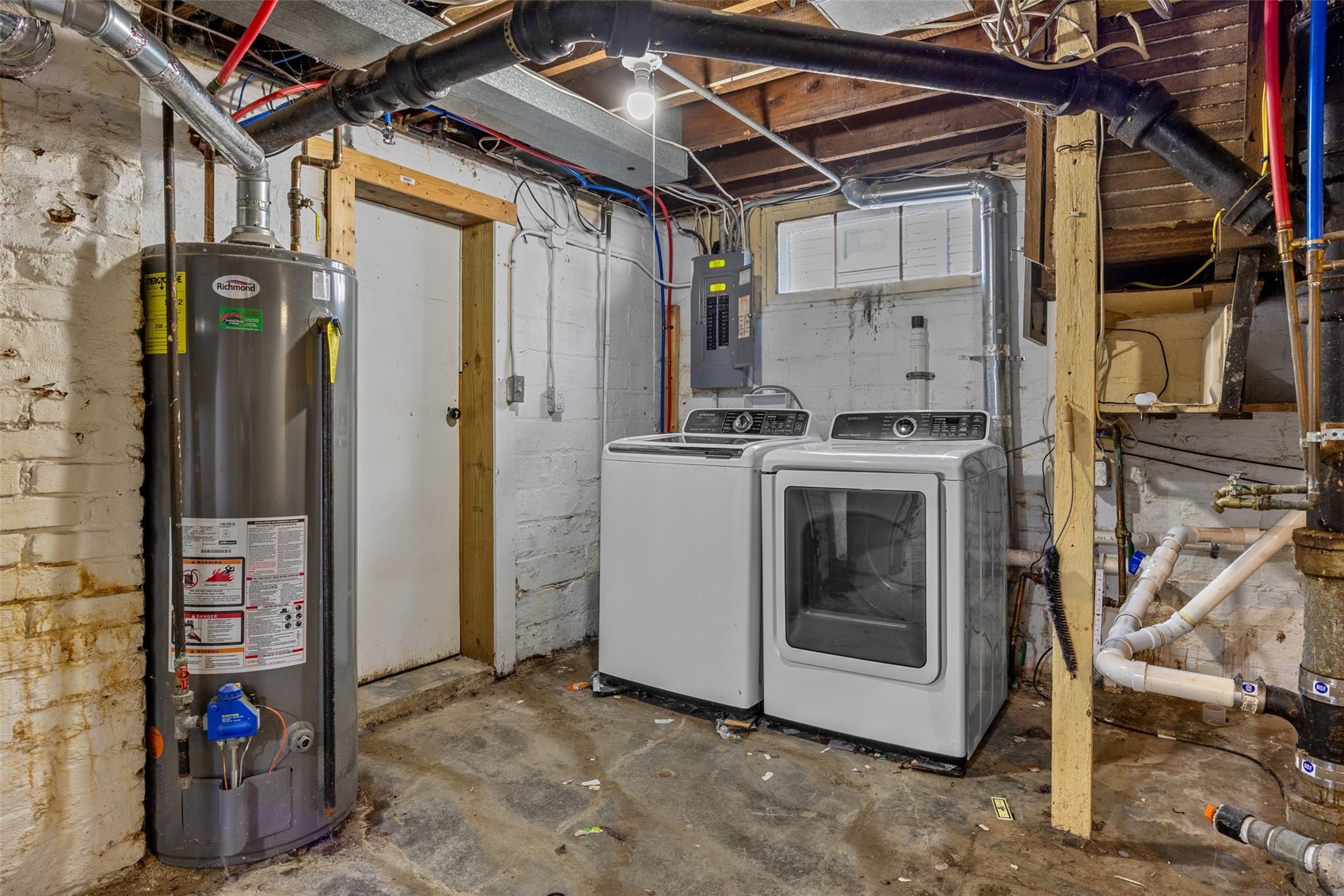 409 34th Street NE Cedar Rapids IA 52402