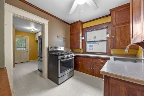 409 34th Street NE Cedar Rapids IA 52402