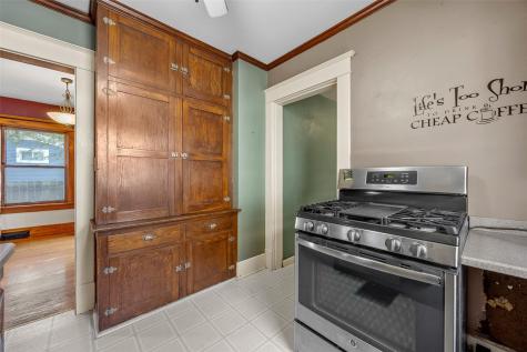 409 34th Street NE Cedar Rapids IA 52402