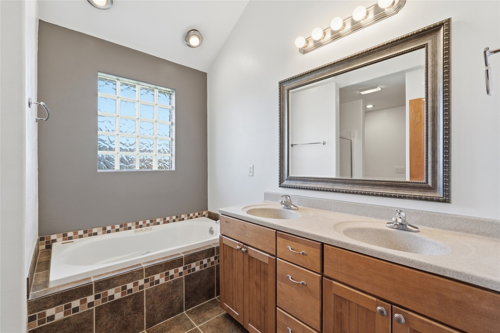 108 Pheasant Avenue Atkins IA 52206