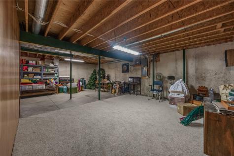 24453 110th Street Anamosa IA 52205