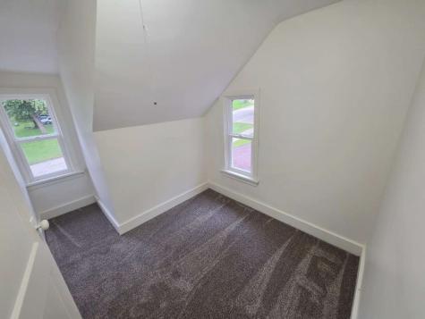 318 W 4th Street Monticello IA 52310
