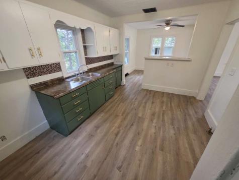 318 W 4th Street Monticello IA 52310