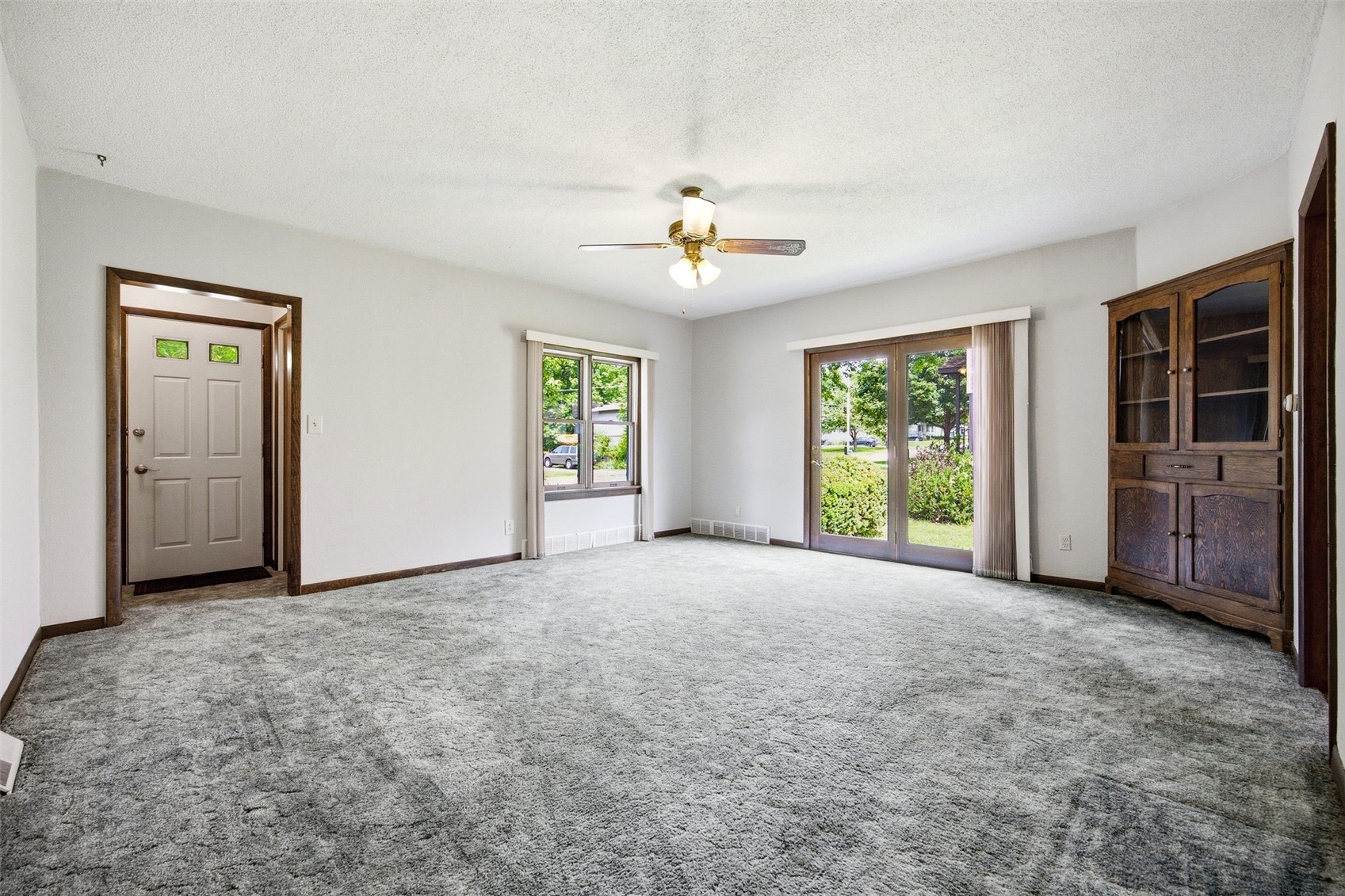 442 4th Avenue Iowa City IA 52245