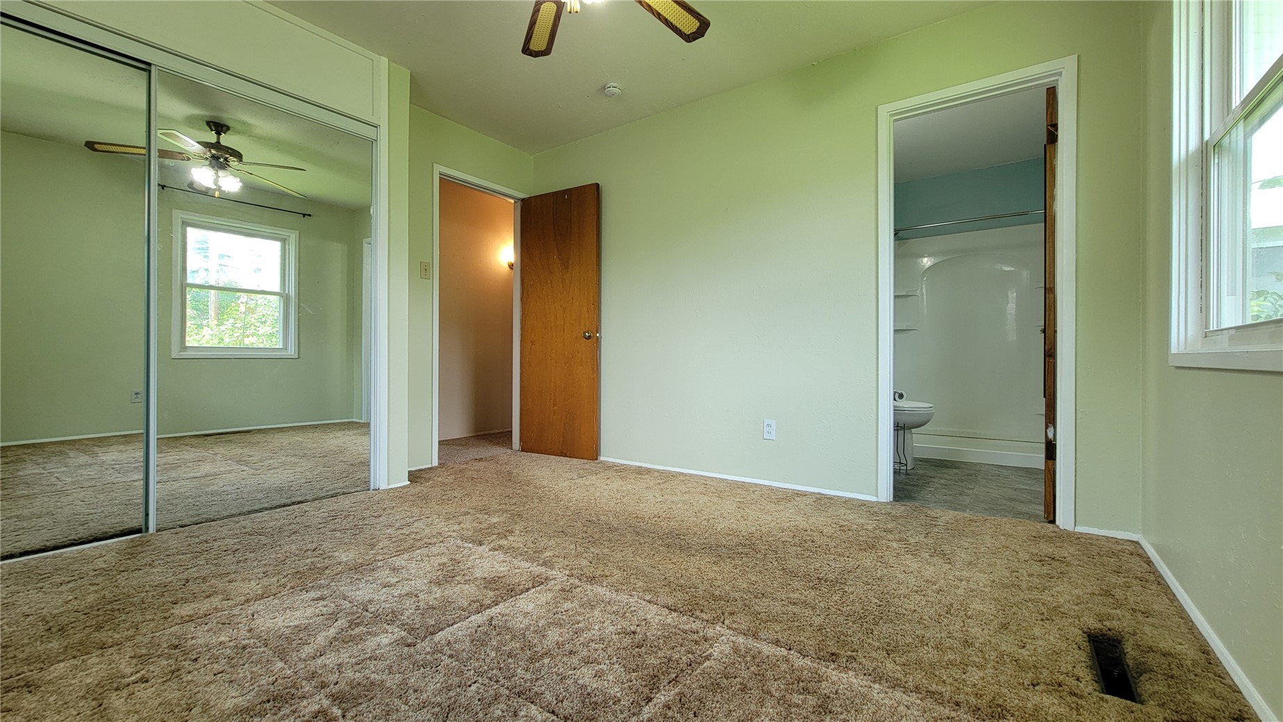4840 Kesler Road NW Cedar Rapids IA 52405