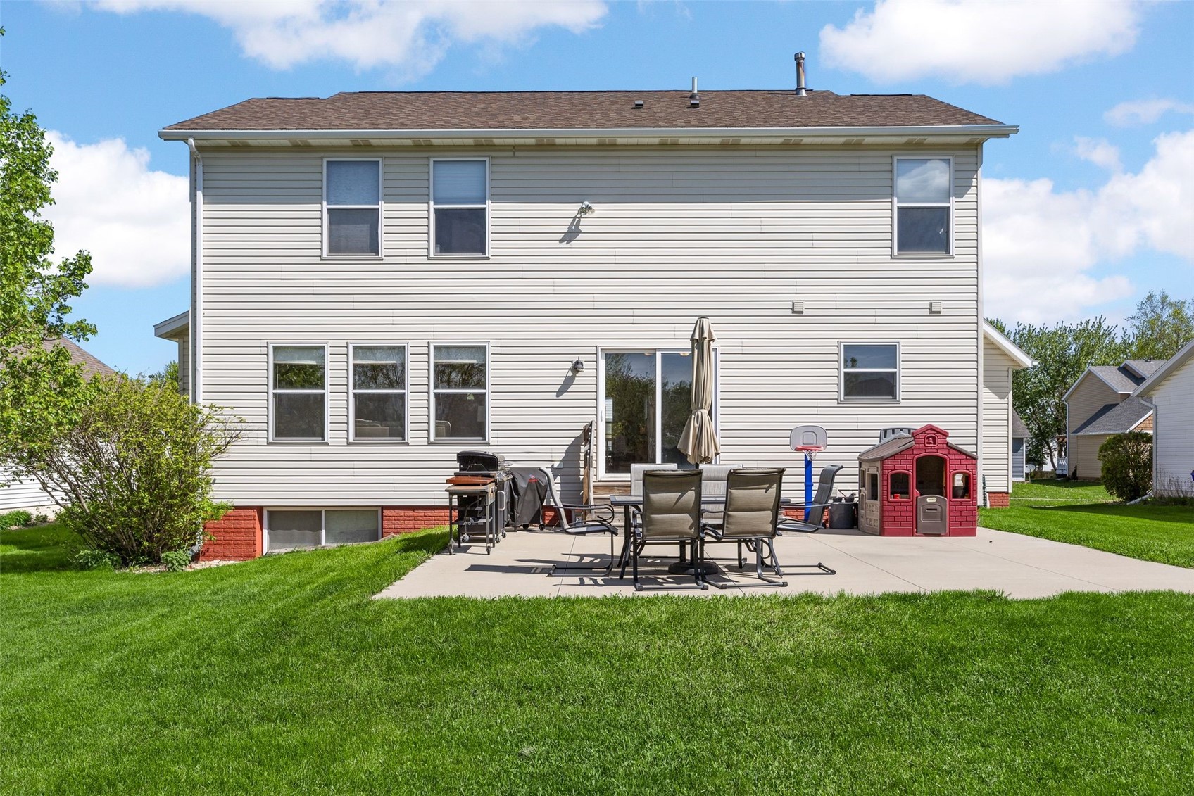 1321 Acacia Drive NE Cedar Rapids IA 52402