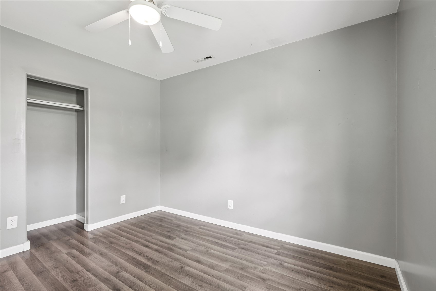 1052 Daniels Street NE Cedar Rapids IA 52402