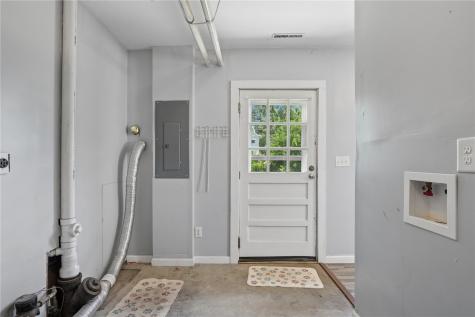 1052 Daniels Street NE Cedar Rapids IA 52402