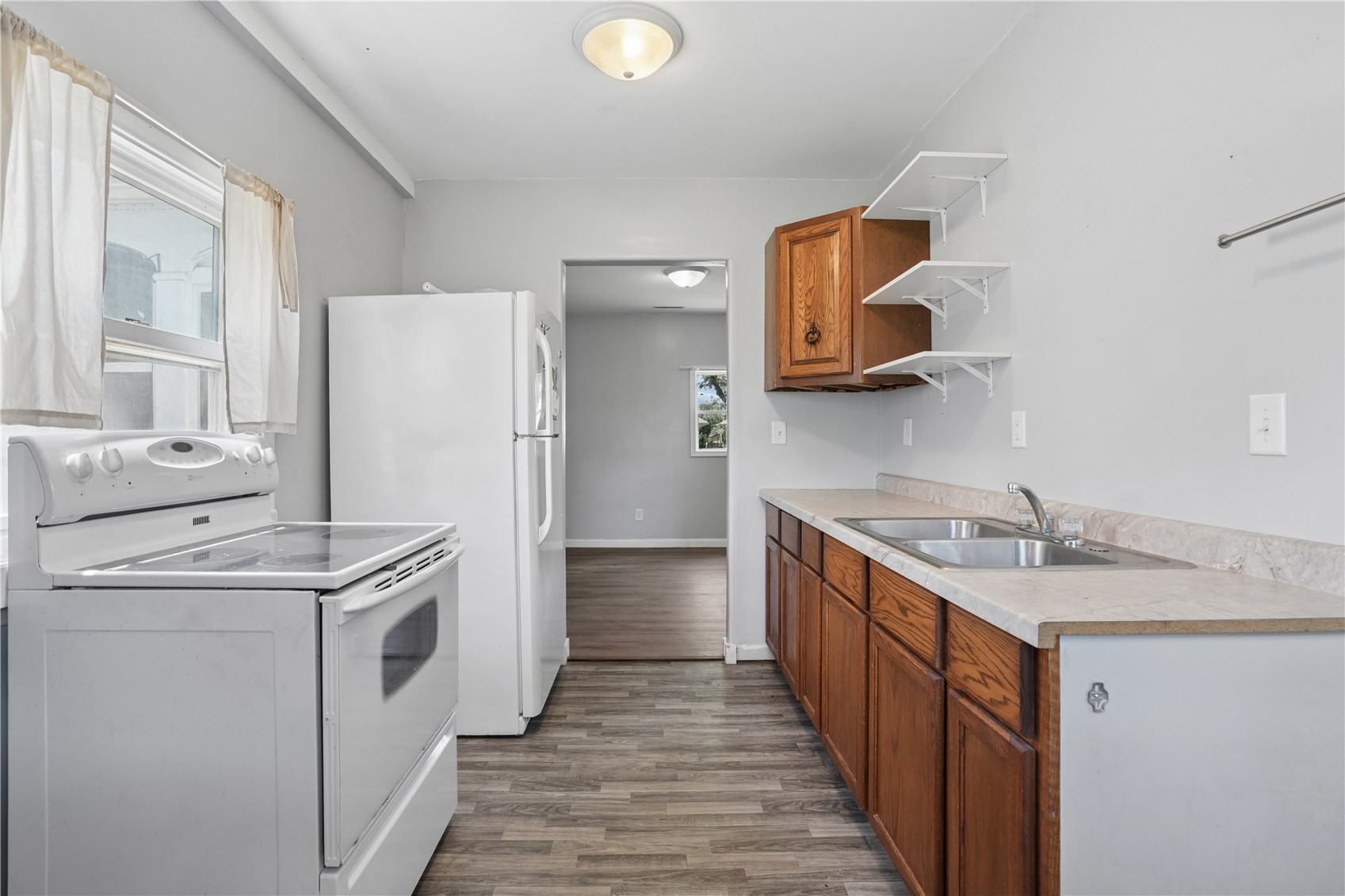1052 Daniels Street NE Cedar Rapids IA 52402