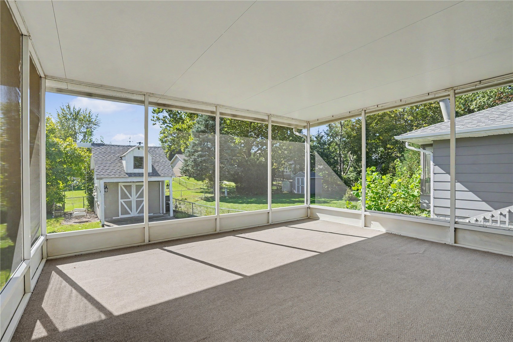283 Sussex Drive NE Cedar Rapids IA 52402