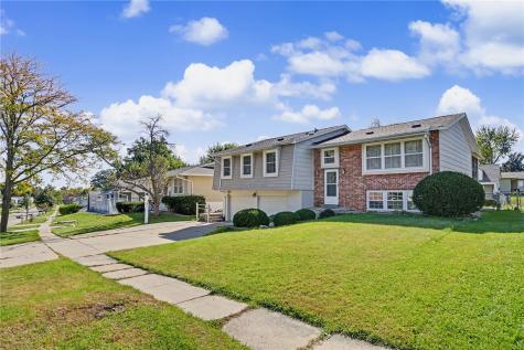 283 Sussex Drive NE Cedar Rapids IA 52402