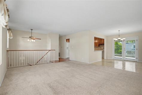 283 Sussex Drive NE Cedar Rapids IA 52402