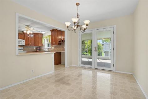 283 Sussex Drive NE Cedar Rapids IA 52402